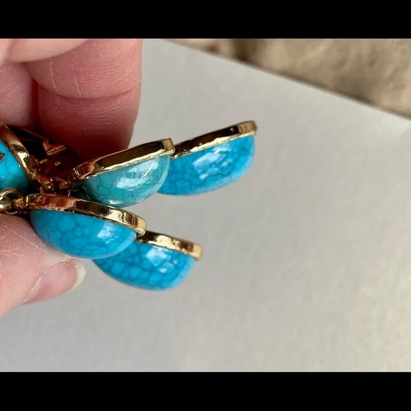 🌟Gold Tone Clip Faux Turquoise Earrings🌟 - Picture 3 of 5